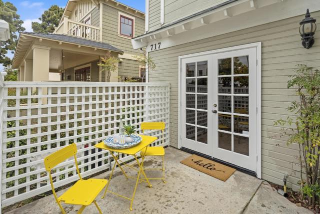 717 C Ave, Coronado CA: https://media.crmls.org/mediaz/9d23acb1-7172-4f67-b608-769e58313948.jpg