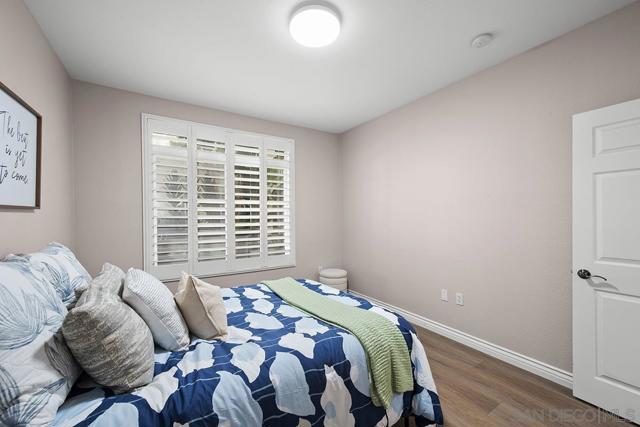 4165 Executive Dr, La Jolla CA: https://media.crmls.org/mediaz/9d2434cc-6aa6-4769-8dd9-0241c346dff2.jpg