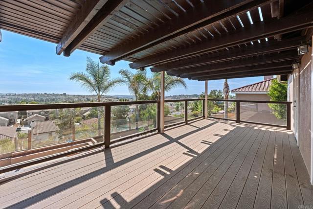 858 Via Barquero, San Marcos CA: https://media.crmls.org/mediaz/9d2518d4-1c90-46f2-8502-4ab0c4742a49.jpg