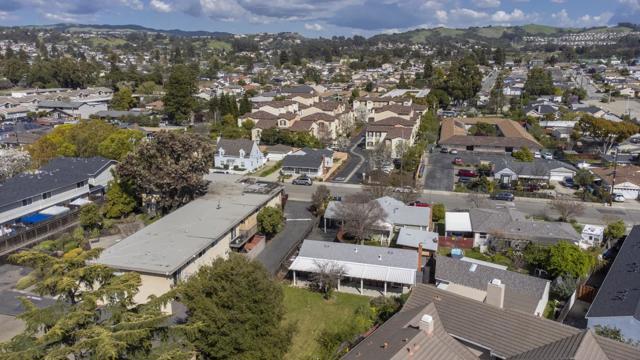 20575 Forest Avenue, Castro Valley CA: https://media.crmls.org/mediaz/9d251d8a-06e5-4503-bb6d-135684a390cc.jpg
