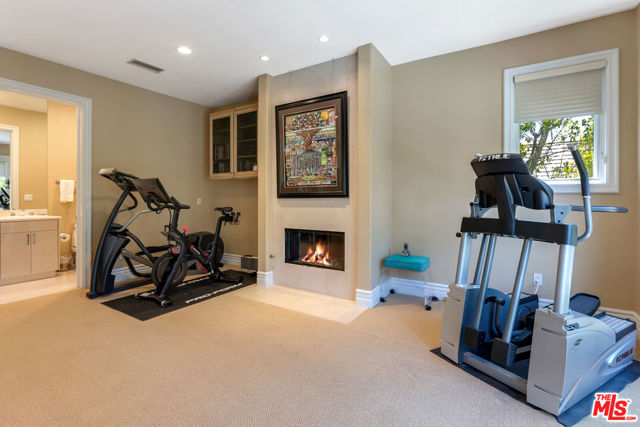 Drew Fenton | 11729 Wetherby Lane Los Angeles CA | MLS: 6991140