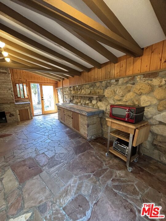 2033 Corral Canyon Road, Malibu CA: https://media.crmls.org/mediaz/9d26965f-0b79-4899-b3e3-eda11a829b63.jpg