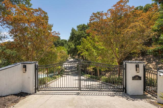 333 Raymundo Drive, Woodside CA: https://media.crmls.org/mediaz/9d26d21b-b6ea-4d78-8696-6c55f6fe3085.jpg