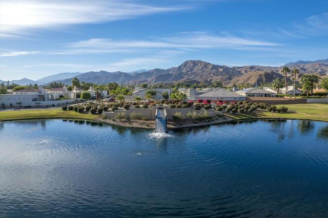 69350 Las Gardenias, Cathedral City CA: https://media.crmls.org/mediaz/9d2739e1-7009-49b5-918d-b4bc1cdfd0ba.jpg
