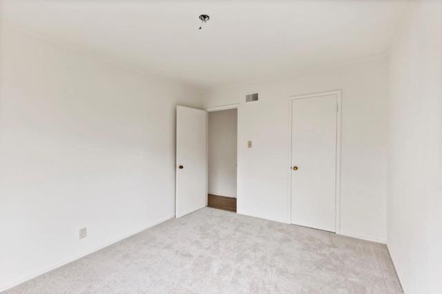14 Wilshire Court, Daly City CA: https://media.crmls.org/mediaz/9d274f0d-8854-4997-b24e-1b0a08a44803.jpg