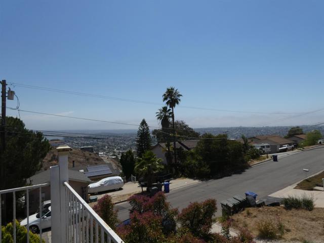 9428 Eucalyptus Street, Spring Valley CA: https://media.crmls.org/mediaz/9d28493d-1d45-42be-9ac3-85c7d8ce1eee.jpg