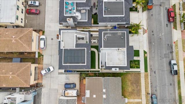 169 Donax Ave, Imperial Beach CA: https://media.crmls.org/mediaz/9d296861-01be-4fb3-bb76-3387e737ae96.jpg