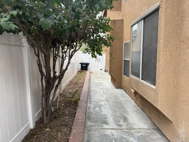 43075 Corte Fresca, Temecula CA: https://media.crmls.org/mediaz/9d29fdfd-9cbf-49f9-bd9a-9de454845468.jpg
