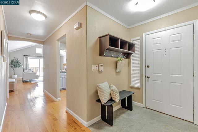 1806 Ridgeland Circle, Danville CA: https://media.crmls.org/mediaz/9d2ae61e-537a-47b4-88d0-db9c6e7edd6e.jpg