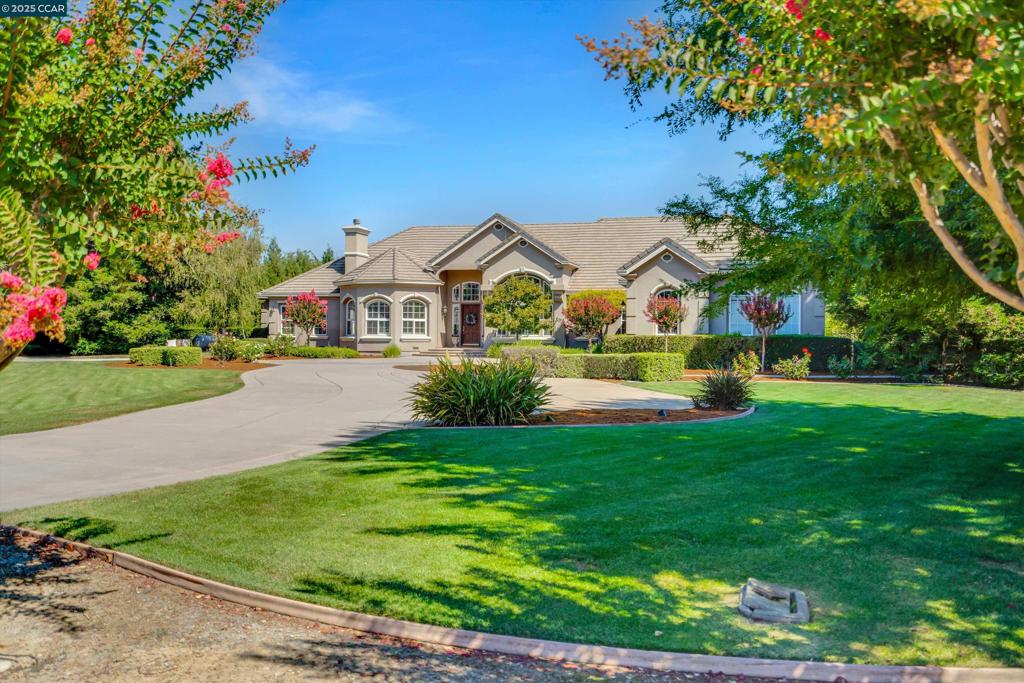 10744 Green Valley Dr