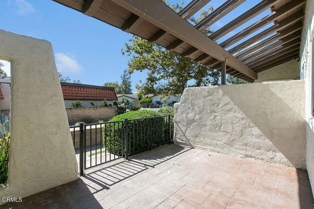 Detail Gallery Image 11 of 31 For 1129 Glenbridge Cir, Westlake Village,  CA 91361 - 2 Beds | 2 Baths