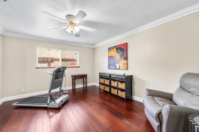 26928 Palomares Rd, Castro Valley CA: https://media.crmls.org/mediaz/9d2c9aac-f7ee-417a-8fcf-eebeb8b80c98.jpg