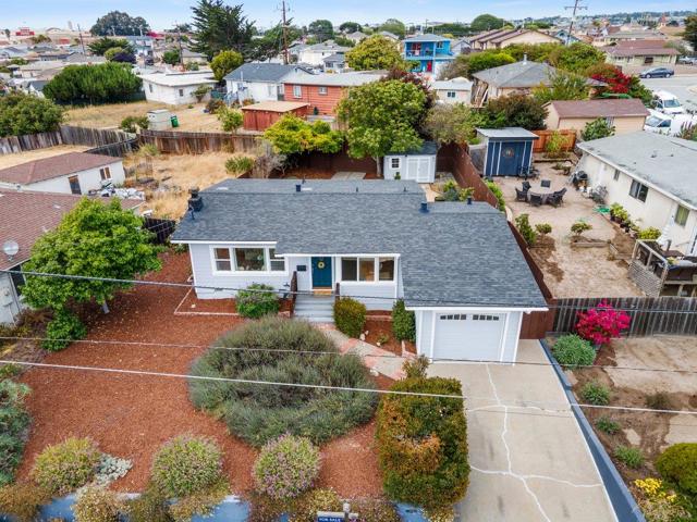 465 Harcourt Avenue, Seaside CA: https://media.crmls.org/mediaz/9d2d9586-4639-4350-9181-00f8b7a46eae.jpg