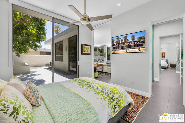 130 W Racquet Club Road, Palm Springs CA: https://media.crmls.org/mediaz/9d2d9eac-fe07-481c-8bc4-8ae6917337a6.jpg