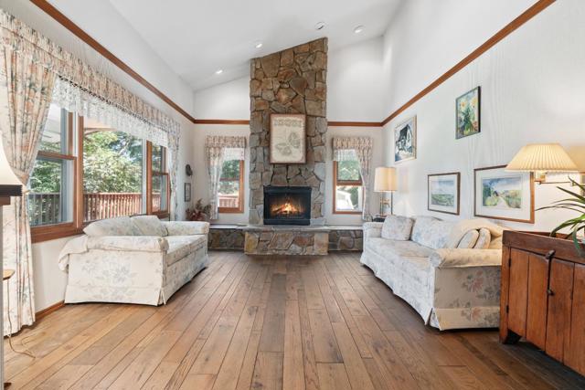 24905 Skyland Road, Los Gatos CA: https://media.crmls.org/mediaz/9d2e0b9a-bdf6-4f65-8909-52afefa05fd1.jpg