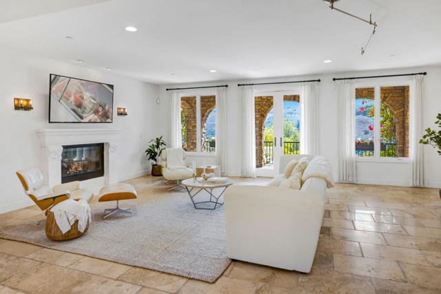 409 Mirador Court, Monterey CA: https://media.crmls.org/mediaz/9d2e2074-c324-4d7c-ae72-87a27c159881.jpg