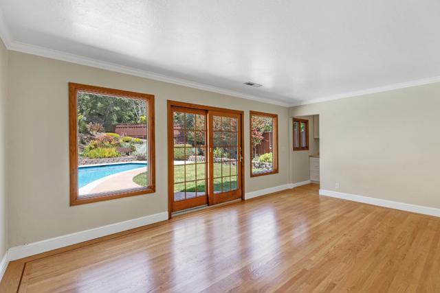 10 Banff Way, Pacifica CA: https://media.crmls.org/mediaz/9d2eb384-a440-4adb-97f5-7a850ff109c1.jpg