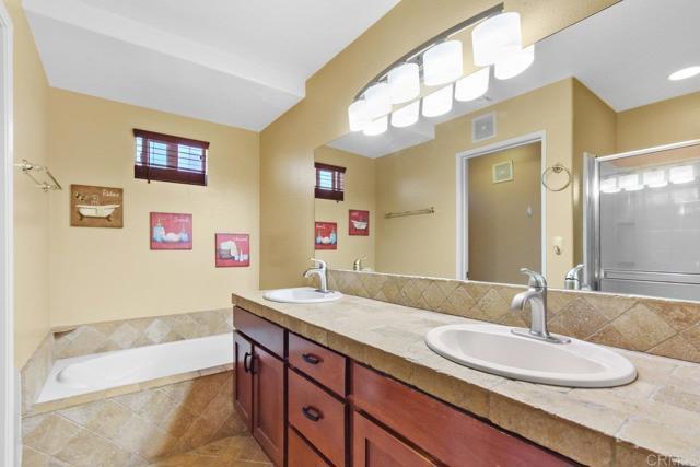 Detail Gallery Image 13 of 31 For 1601 Yellow Pine Pl, Chula Vista,  CA 91915 - 3 Beds | 2/1 Baths