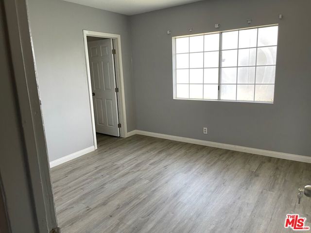 15013 Hartsook Street, Sherman Oaks CA: https://media.crmls.org/mediaz/9d2f4747-b517-44ac-970c-b344c97d225c.jpg