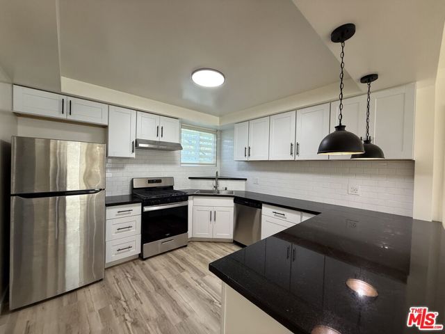 25226 Loytan Street, Torrance, California 90505, 2 Bedrooms Bedrooms, ,1 BathroomBathrooms,Residential Lease,Sold,Loytan,25575827