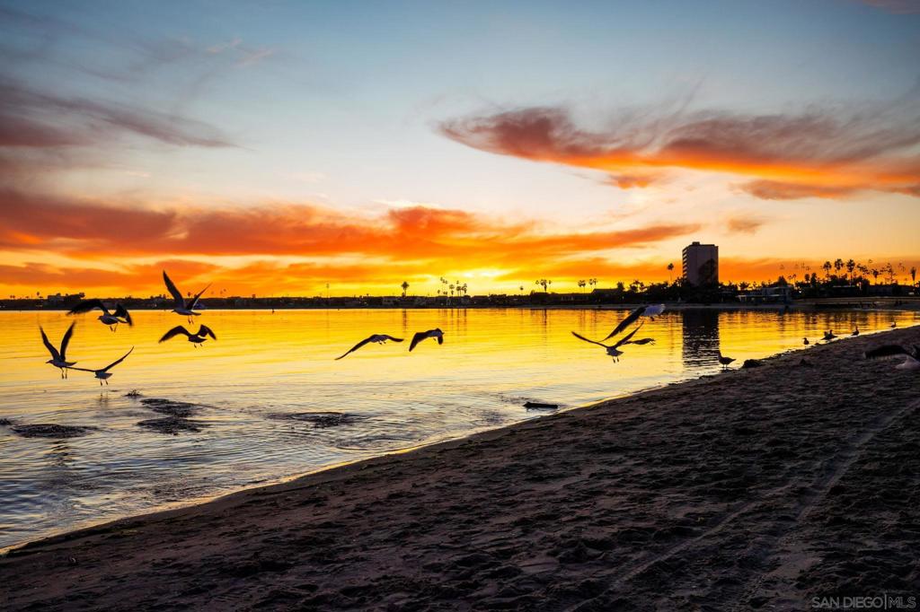 1221 Parker Pl - photo 2