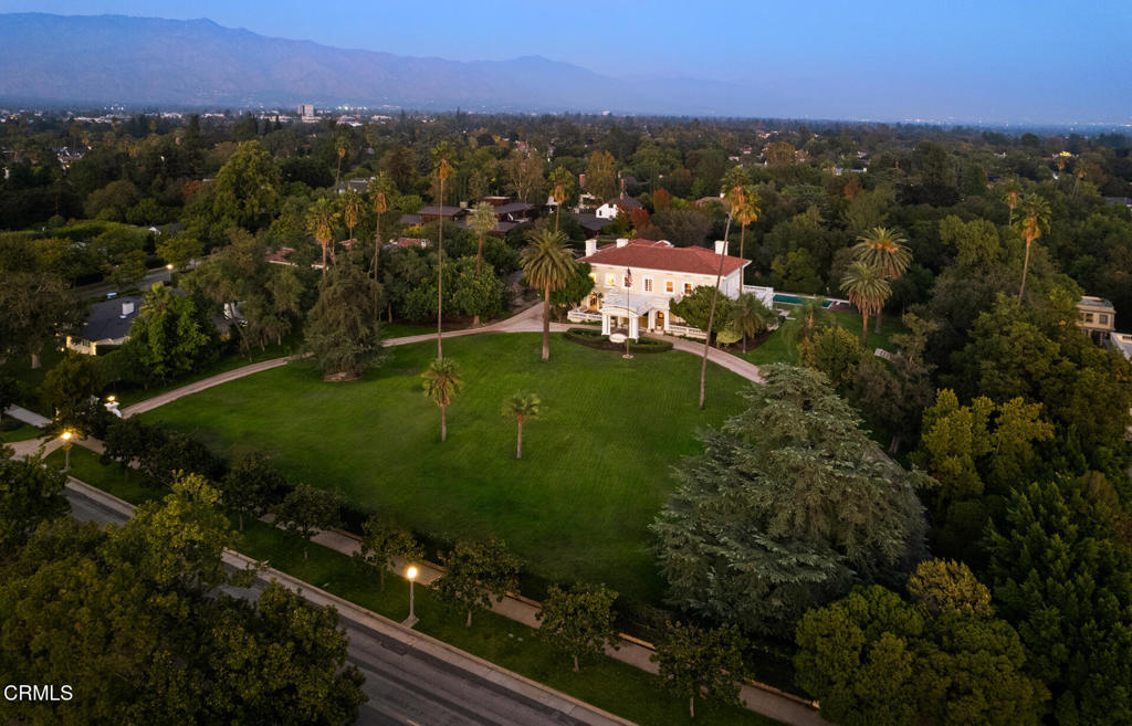 1230 S Oakland Avenue