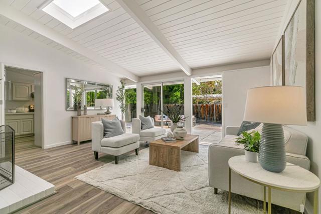 3845 Corina Way, Palo Alto CA: https://media.crmls.org/mediaz/9d30aa5b-3564-4ce3-8712-58a8fcebc45c.jpg