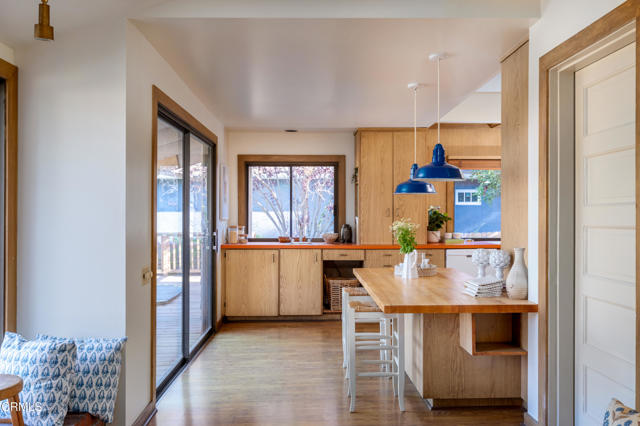 676 S Madison Avenue, Pasadena CA: https://media.crmls.org/mediaz/9d310006-8dd4-441b-81c4-da800a5e4fef.jpg