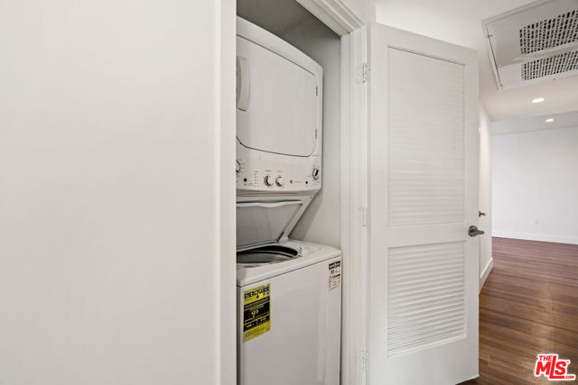 3618 Dunn Drive, Los Angeles CA: https://media.crmls.org/mediaz/9d312807-38ac-4084-b962-5e8173ecfe17.jpg