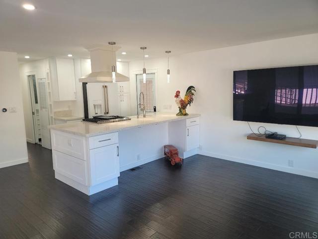 Detail Gallery Image 9 of 32 For 245 W Bobier Dr #90,  Vista,  CA 92083 - 2 Beds | 2 Baths