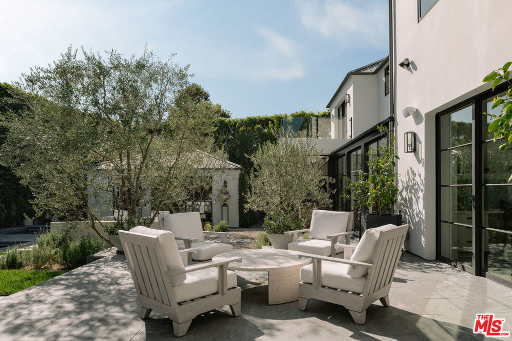 MLS #25602681 image #33