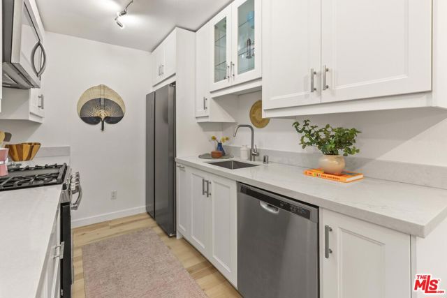 3325 Bagley Avenue, 105 photo 11