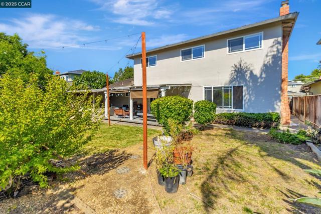 960 Live Oak Dr, Santa Clara CA: https://media.crmls.org/mediaz/9d3836e1-31f2-4bc6-acf1-eba7e56b1f39.jpg