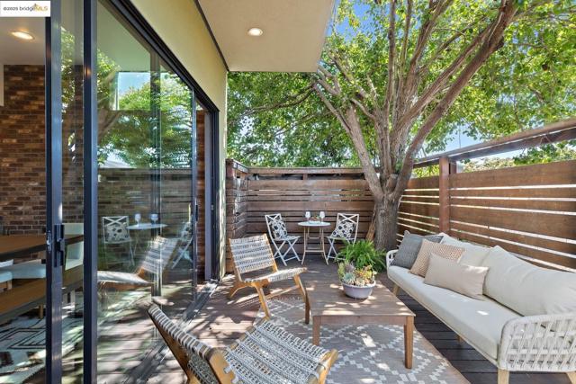 1406 San Pablo Ave, Berkeley CA: https://media.crmls.org/mediaz/9d38a338-69b5-4b8c-91af-7a14b88994e2.jpg
