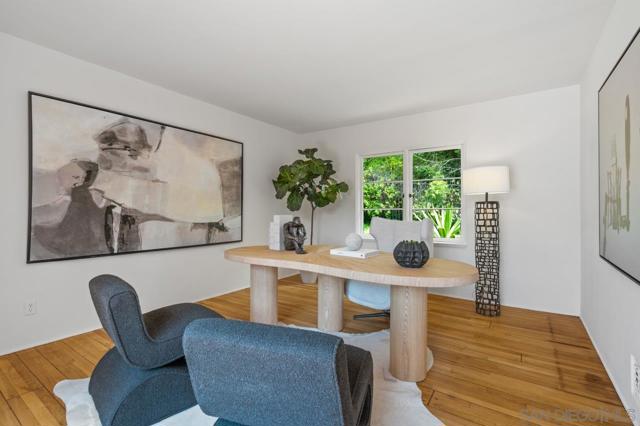 7316 Encelia Dr., La Jolla CA: https://media.crmls.org/mediaz/9d396b44-adab-442b-8de7-d306ed85297b.jpg
