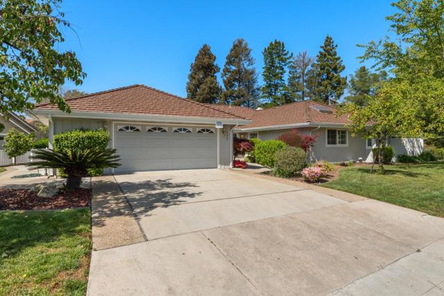 8047 Chardonay Court, San Jose CA: https://media.crmls.org/mediaz/9d3a14ec-9be7-4831-a2aa-bbb6f674d55c.jpg