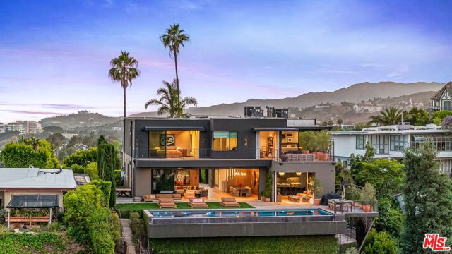 1030 Somera Road, Los Angeles CA: https://media.crmls.org/mediaz/9d3a5c11-a79e-491c-a5ae-49967e00bb20.jpg