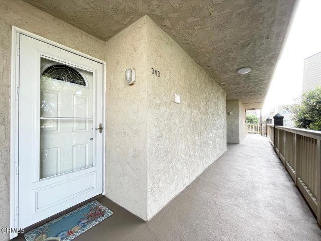 Detail Gallery Image 2 of 39 For 343 E Surfside Dr, Port Hueneme,  CA 93041 - 2 Beds | 2 Baths