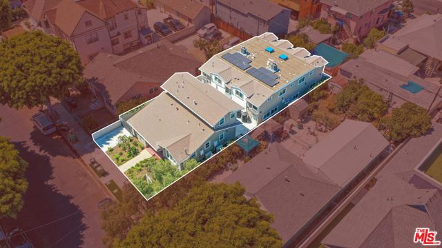 1237 W 25th Street, Los Angeles CA: https://media.crmls.org/mediaz/9d3ce9dd-f05b-4397-9bf2-5b344d0ab984.jpg