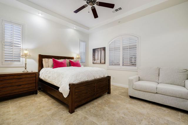 52395 Whispering Way, La Quinta CA: https://media.crmls.org/mediaz/9d3dd8aa-d6ef-4e38-8916-78249379b711.jpg