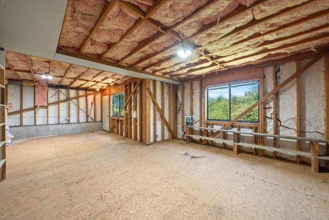 21006 Bear Creek Road, Los Gatos CA: https://media.crmls.org/mediaz/9d3e6503-f615-4c32-8cf4-7ea9f8008270.jpg