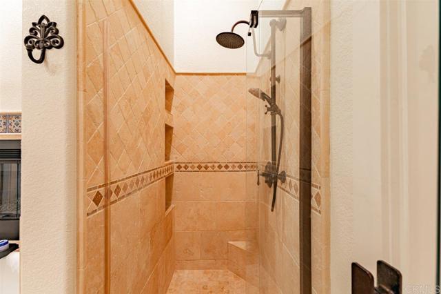 Image 16 of 75 For 13613 Hillside Estates Drive