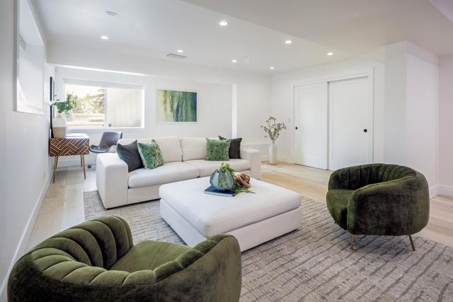 411 Ridge Road, San Carlos CA: https://media.crmls.org/mediaz/9d3f7664-5947-47d4-a606-520ad137bb50.jpg