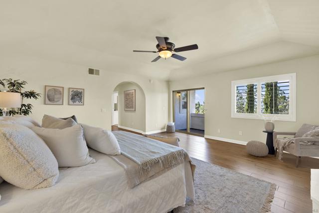 12206 Fairway Pointe Row, San Diego CA: https://media.crmls.org/mediaz/9d3fab03-b308-487d-93e3-d988b7c5a7ad.jpg