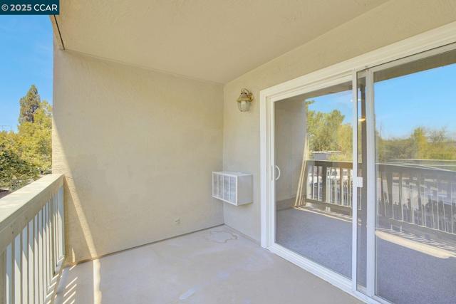 1087 Murrieta Blvd, Livermore CA: https://media.crmls.org/mediaz/9d3ff488-63a7-4636-8883-df046e44872c.jpg