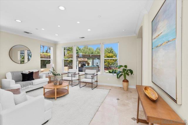 473 Sandalwood Ct, Encinitas CA: https://media.crmls.org/mediaz/9d3ff609-4fca-440b-bf55-fb8bd8006398.jpg
