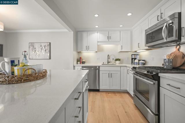 2000 Golden Rain Road, Walnut Creek CA: https://media.crmls.org/mediaz/9d417c3f-e362-4549-954d-0d032fe93c1b.jpg