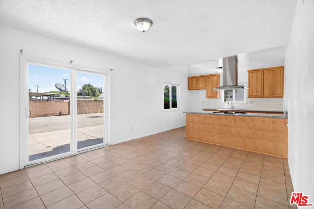 1320 West Farlington Street photo 11