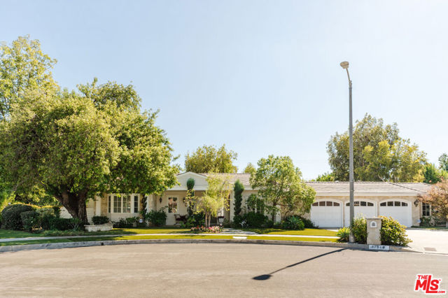 17340 Cumpston Street photo 37