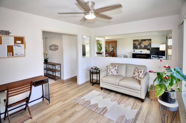 17473 Plaza Abierto, San Diego CA: https://media.crmls.org/mediaz/9d42bf8d-a627-4ee7-988d-38e90be1e7c3.jpg